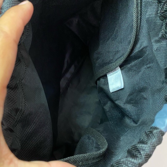 Adidas Drawstring Bag - Picture 4 of 4
